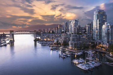 Vancouver, Kanada 'daki Vancouver Körfezi' nin güzel manzarası