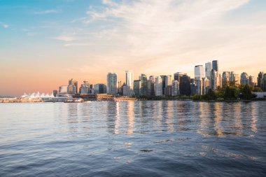 Vancouver, Kanada 'daki Vancouver Körfezi' nin güzel manzarası