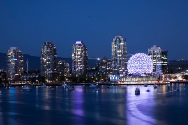 Vancouver, Kanada 'daki Vancouver Bilim Dünyası' nın güzel manzarası