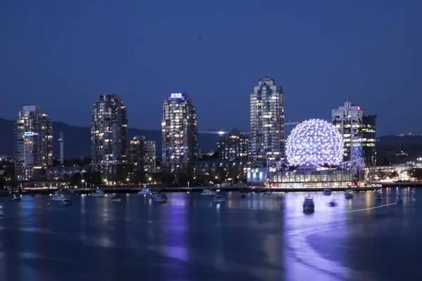 Pemandangan Indah Vancouver Science World Vancouver Kanada Stok Gambar Bebas Royalti