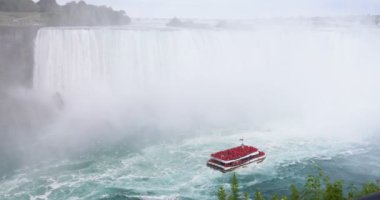 Kanada 'daki güzel Niagara Şelalesi manzarası