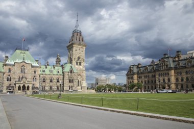 Ottawa, Kanada 'daki Parlamento Tepesi' nin güzel manzarası.