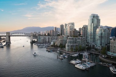 Vancouver, Kanada 'daki Vancouver Körfezi' nin güzel manzarası