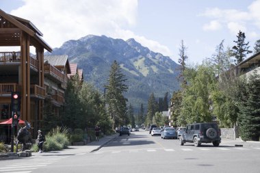 Banff, Kanada 'daki güzel cadde manzarası