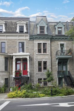 Montreal, Kanada 'daki Plateau-Mont-Royal sokaklarının güzel manzarası