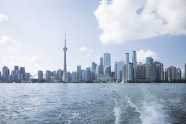 Kanada Toronto 'daki Rogers Center ve CN Tower' ın güzel manzarası