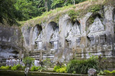 Ubud, Bali Adası, Endonezya 'da Gunung Kawi Tampaksiring' in güzel manzarası ve ayini