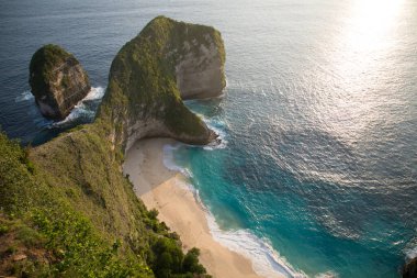 Endonezya 'nın Nusa Penida adasındaki Kelingking Sahili' nin güzel manzarası