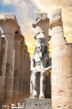 Luxor, Mısır 'daki antik Luxor Tapınağı' nın güzel manzarası