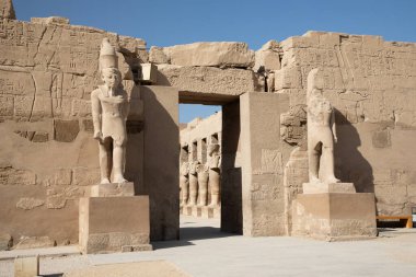 Luxor, Mısır 'daki antik Karnak Tapınağı' nın güzel manzarası