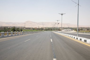 Luxor, Mısır 'daki güzel yol ve manzara