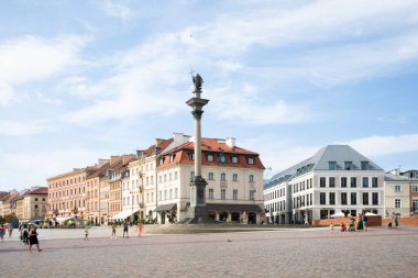 Polonya 'nın Varşova kentindeki Castle Square' de Kral Sigismund 'un Sütununun güzel manzarası