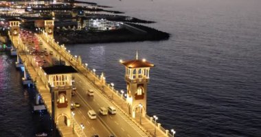 İskenderiye, Mısır 'daki Stanley Köprüsü' nün güzel manzarası