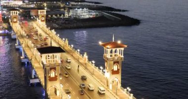 İskenderiye, Mısır 'daki Stanley Köprüsü' nün güzel manzarası