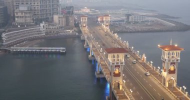 İskenderiye, Mısır 'daki Stanley Köprüsü' nün güzel manzarası