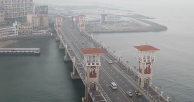 İskenderiye, Mısır 'daki Stanley Köprüsü' nün güzel manzarası