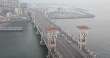 İskenderiye, Mısır 'daki Stanley Köprüsü' nün güzel manzarası