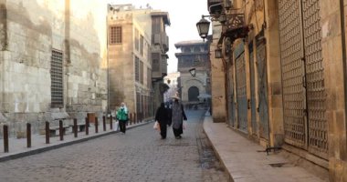 İslami Kahire 'deki El Müezz Caddesi' nin güzel manzarası, Mısır