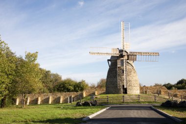 Ukrayna 'nın başkenti Kyiv' deki Pirogiv Ulusal Müzesi 'nin güzel manzarası
