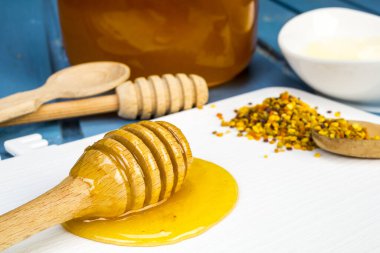 Petek. Yüksek kaliteli resim kırpma yolları içerir.