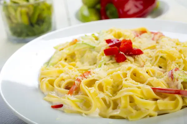 Kabaklı makarna tagliatelle