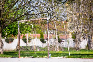 Futbol kapılar doğal çim ile