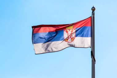 Sırbistan 'ın gökyüzü arkaplan bayrağı