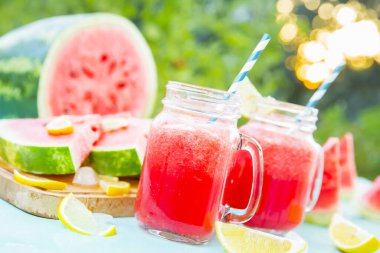 Masada karpuz suyu var.