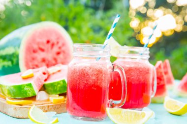 Masada karpuz suyu var.