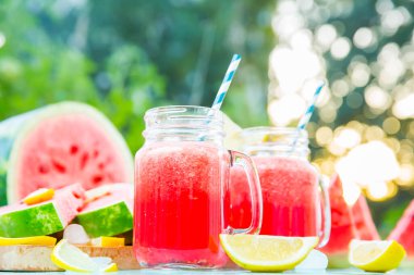 Masada karpuz suyu var.