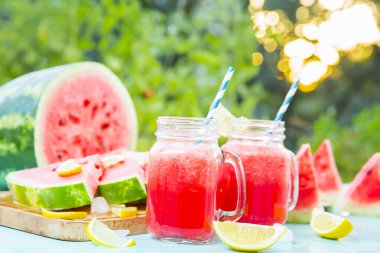 Masada karpuz suyu var.