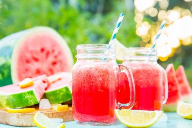 Masada karpuz suyu var.