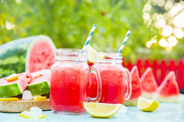 Masada karpuz suyu var.