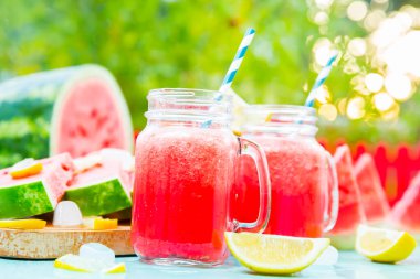 Masada karpuz suyu var.