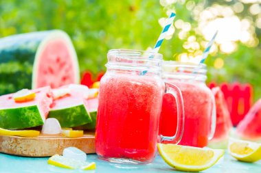 Masada karpuz suyu var.