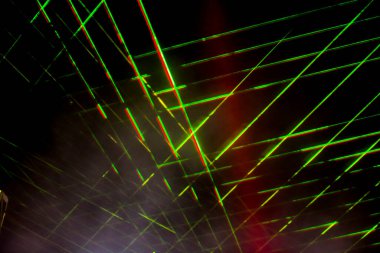 Lazer ışınları ile sahne spot