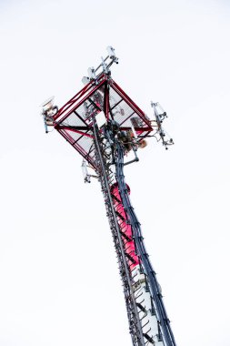 Radyo, televizyon ve telefon için telekomünikasyon anteni