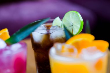 Masada üç renkli kokteyl 