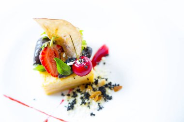 Ev yapımı meyveli tart, taze turta.