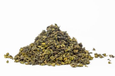 beyaz zemin üzerine yeşil çay 