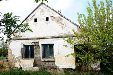 Köy eski terk edilmiş evde