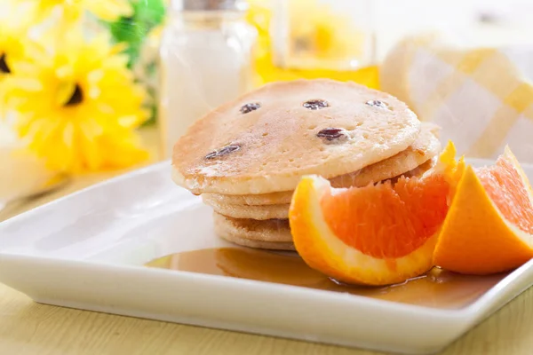 Pancake Breakfast Homemade Orange Fruit — Fotografia de Stock