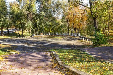 Park adını Taras Grigorievich Shevchenko 'dan almıştır, Dnepr şehri, Ukrayna
