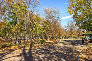 Park adını Taras Grigorievich Shevchenko 'dan almıştır, Dnepr şehri, Ukrayna