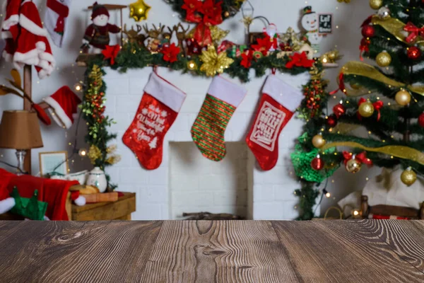 Wooden Table Foreground Room Christmas Decorations Background Selective Focus Blurred — Stock Photo, Image