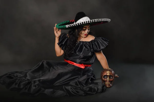 Катрина Носит Шляпу Мариачи Цветами Мексиканского Флага День Мертвых Праздников — стоковое фото