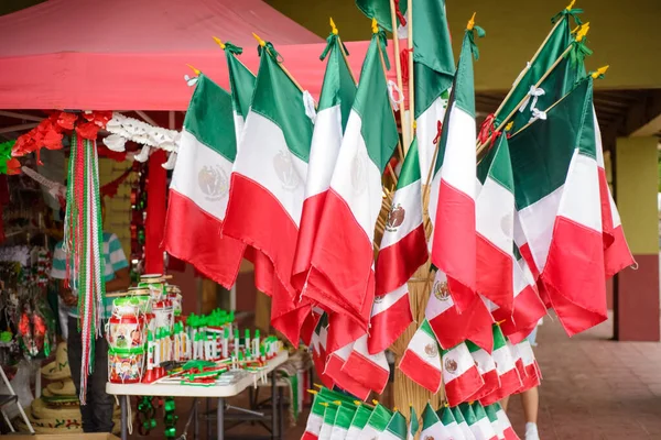 Banderas Mexicanas Venta Stand Recuerdos Patrióticos Mexicanos —  Fotos de Stock