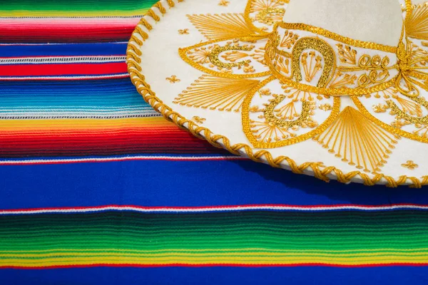 Mariachi Klobouk Barevném Serapu Mexické Sombrero Typický Charro Klobouk — Stock fotografie