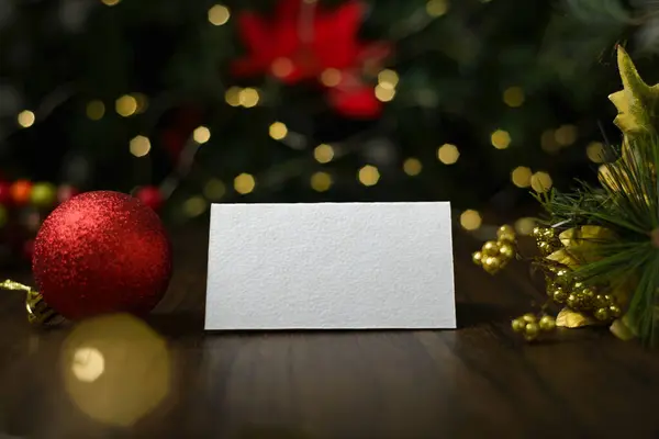 Tahta Masada Noel Süsleriyle Boş Davetiye Kartı Boş Kartvizit Modeli — Stok fotoğraf