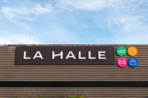 Англет Франция Апреля 2023 Года Вывеска Логотип Розничного Магазина Fabre — стоковое фото